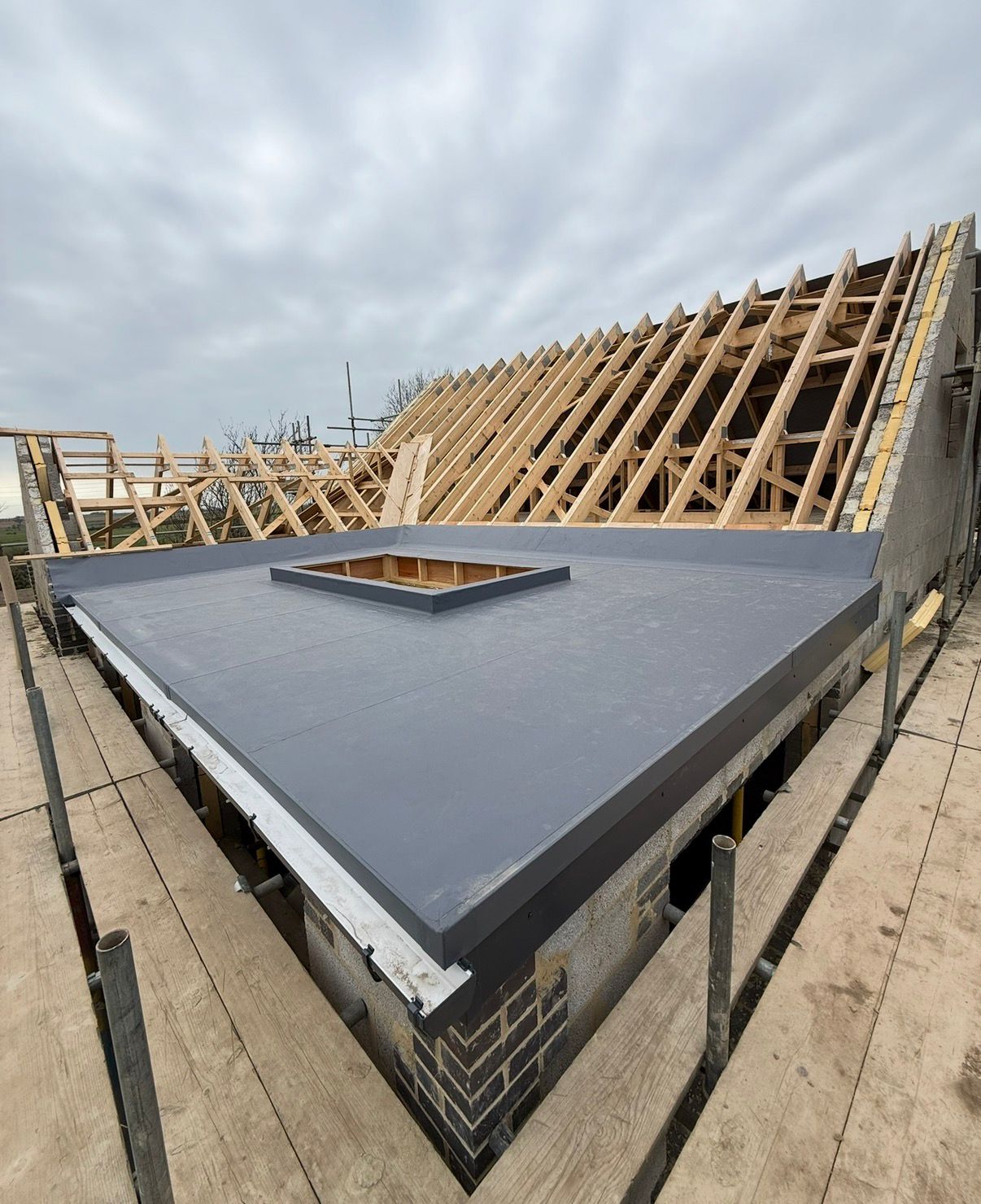 Seamer new build roof - photo 7